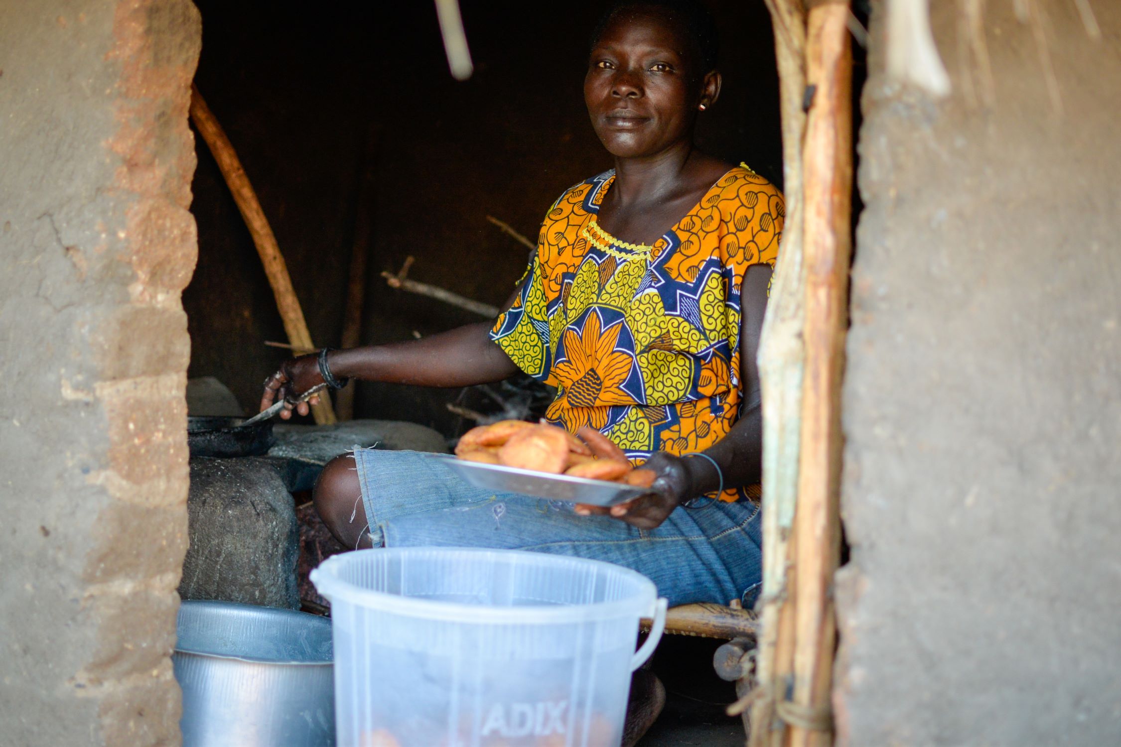 Edina in refugee settlement